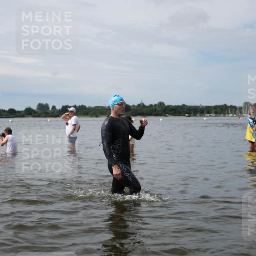 21.06.2026 - Viking Triathlon Michael Strokosch http://msf.ph/oto/9819777 21.06.2026 10:48:12 Schwimmen 101, 164, 185, 198, 207, 289, 306, 495, 638, 662 meine-sportfotos.de
