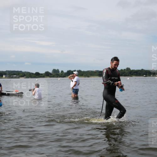 21.06.2026 - Viking Triathlon Michael Strokosch http://msf.ph/oto/9819780 21.06.2026 10:48:18 Schwimmen 101, 185, 207, 209, 306, 495, 662 meine-sportfotos.de