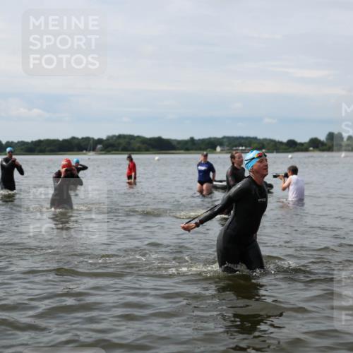 21.06.2026 - Viking Triathlon Michael Strokosch http://msf.ph/oto/9819791 21.06.2026 10:48:22 Schwimmen 101, 181, 185, 207, 209, 306, 495, 662 meine-sportfotos.de