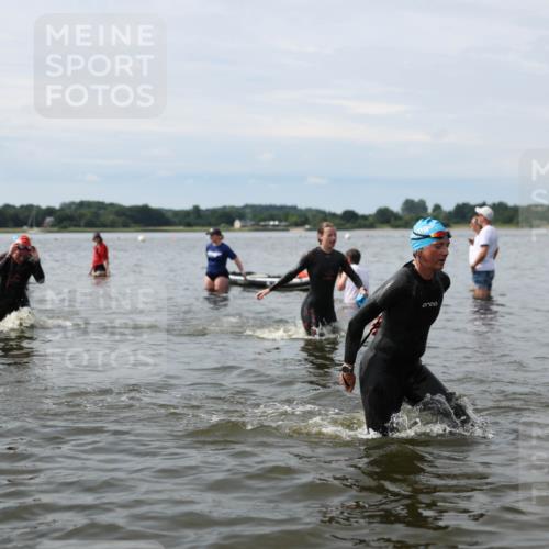 21.06.2026 - Viking Triathlon Michael Strokosch http://msf.ph/oto/9819794 21.06.2026 10:48:23 Schwimmen 101, 181, 185, 207, 209, 306, 495, 662 meine-sportfotos.de