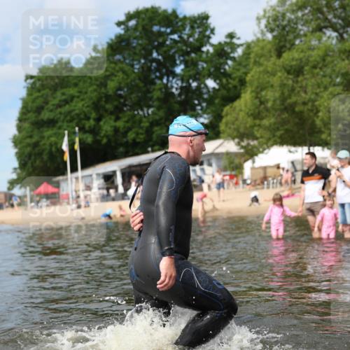 21.06.2026 - Viking Triathlon Michael Strokosch http://msf.ph/oto/9819870 21.06.2026 10:49:23 Schwimmen 206, 314, 463, 483, 541 meine-sportfotos.de