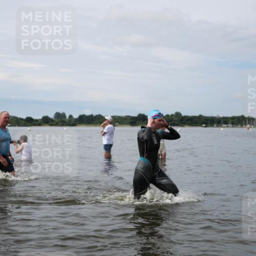 21.06.2026 - Viking Triathlon Michael Strokosch http://msf.ph/oto/9820031 21.06.2026 10:51:58 Schwimmen 40, 174, 252, 272, 362, 491, 512 meine-sportfotos.de