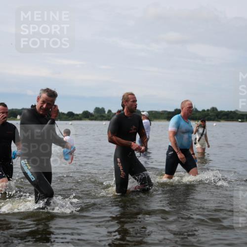 21.06.2026 - Viking Triathlon Michael Strokosch http://msf.ph/oto/9820039 21.06.2026 10:52:00 Schwimmen 40, 174, 252, 272, 362, 491, 512 meine-sportfotos.de