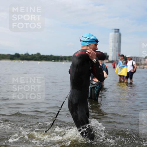 21.06.2026 - Viking Triathlon Michael Strokosch http://msf.ph/oto/9820075 21.06.2026 10:52:19 Schwimmen 40, 222, 624 meine-sportfotos.de