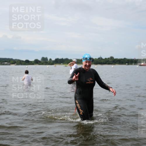 21.06.2026 - Viking Triathlon Michael Strokosch http://msf.ph/oto/9820155 21.06.2026 10:53:32 Schwimmen 59, 92, 182, 283, 365, 375, 538, 607 meine-sportfotos.de