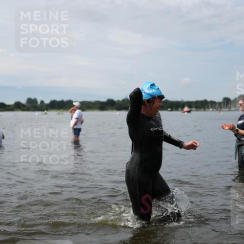 21.06.2026 - Viking Triathlon Michael Strokosch http://msf.ph/oto/9820182 21.06.2026 10:53:51 Schwimmen 61, 97, 190, 203, 257, 390, 515, 538, 631 meine-sportfotos.de