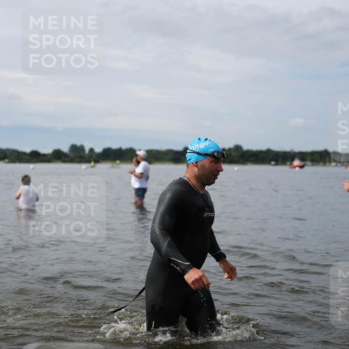 21.06.2026 - Viking Triathlon Michael Strokosch http://msf.ph/oto/9820185 21.06.2026 10:53:53 Schwimmen 61, 97, 190, 203, 237, 257, 390, 515, 631 meine-sportfotos.de