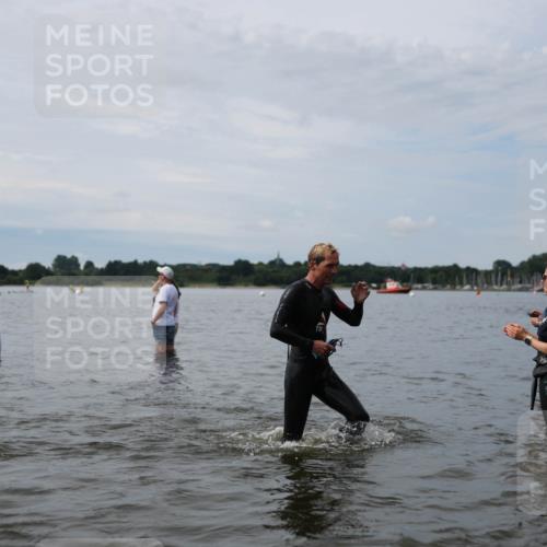 21.06.2026 - Viking Triathlon Michael Strokosch http://msf.ph/oto/9820222 21.06.2026 10:54:30 Schwimmen 275, 413, 427, 504, 557, 613 meine-sportfotos.de