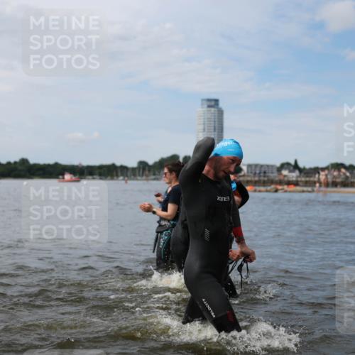 21.06.2026 - Viking Triathlon Michael Strokosch http://msf.ph/oto/9820262 21.06.2026 10:54:49 Schwimmen 52, 160, 244, 275, 309, 347, 424, 509 meine-sportfotos.de