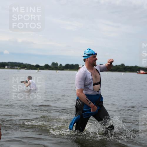 21.06.2026 - Viking Triathlon Michael Strokosch http://msf.ph/oto/9820279 21.06.2026 10:54:58 Schwimmen 52, 160, 244, 309, 347, 509, 566 meine-sportfotos.de