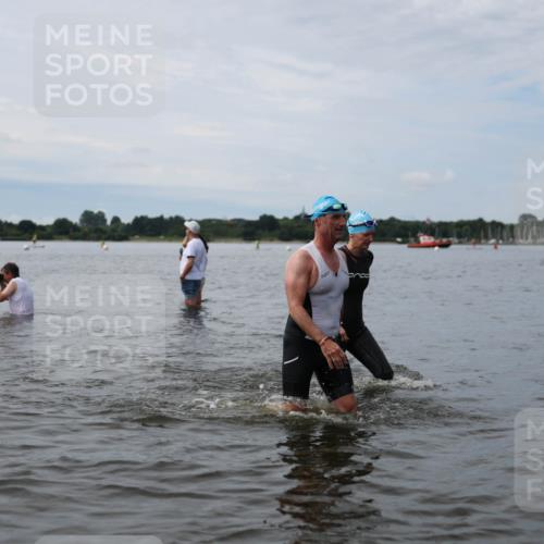 21.06.2026 - Viking Triathlon Michael Strokosch http://msf.ph/oto/9820286 21.06.2026 10:55:11 Schwimmen 160, 305, 344, 561, 566 meine-sportfotos.de