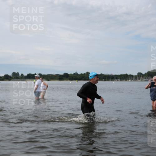 21.06.2026 - Viking Triathlon Michael Strokosch http://msf.ph/oto/9820354 21.06.2026 10:56:11 Schwimmen 24, 117, 127, 357, 502 meine-sportfotos.de