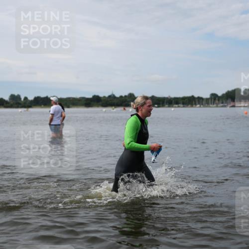 21.06.2026 - Viking Triathlon Michael Strokosch http://msf.ph/oto/9820373 21.06.2026 10:56:21 Schwimmen 24, 127, 357, 374 meine-sportfotos.de