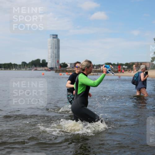 21.06.2026 - Viking Triathlon Michael Strokosch http://msf.ph/oto/9820380 21.06.2026 10:56:23 Schwimmen 24, 127, 357, 374 meine-sportfotos.de