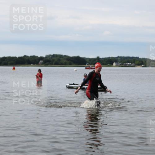 21.06.2026 - Viking Triathlon Michael Strokosch http://msf.ph/oto/9820397 21.06.2026 10:57:26 Schwimmen 652 meine-sportfotos.de