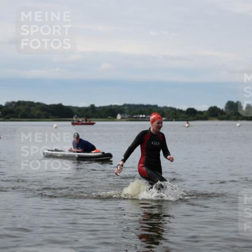 21.06.2026 - Viking Triathlon Michael Strokosch http://msf.ph/oto/9820401 21.06.2026 10:57:28 Schwimmen 652 meine-sportfotos.de