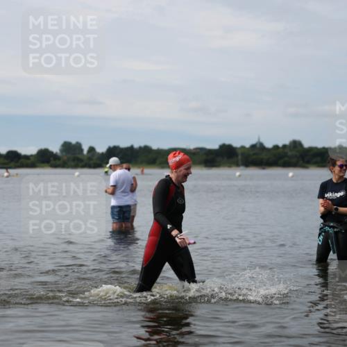 21.06.2026 - Viking Triathlon Michael Strokosch http://msf.ph/oto/9820411 21.06.2026 10:57:30 Schwimmen 652 meine-sportfotos.de