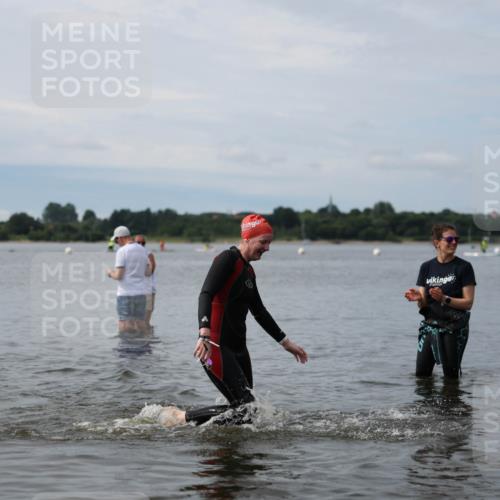 21.06.2026 - Viking Triathlon Michael Strokosch http://msf.ph/oto/9820412 21.06.2026 10:57:30 Schwimmen 652 meine-sportfotos.de