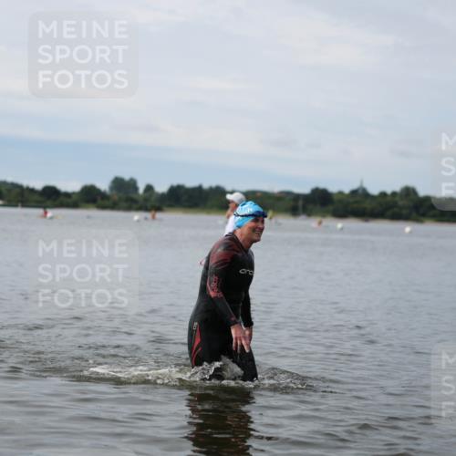 21.06.2026 - Viking Triathlon Michael Strokosch http://msf.ph/oto/9820417 21.06.2026 10:57:46 Schwimmen 224 meine-sportfotos.de