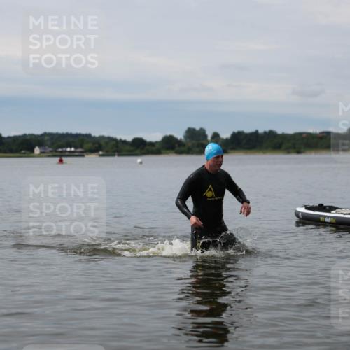 21.06.2026 - Viking Triathlon Michael Strokosch http://msf.ph/oto/9820462 21.06.2026 10:59:08 Schwimmen 106, 253 meine-sportfotos.de