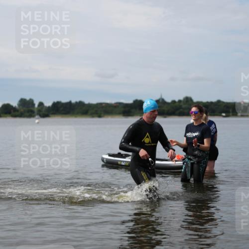 21.06.2026 - Viking Triathlon Michael Strokosch http://msf.ph/oto/9820468 21.06.2026 10:59:10 Schwimmen 106, 253 meine-sportfotos.de