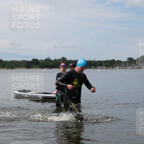 21.06.2026 - Viking Triathlon Michael Strokosch http://msf.ph/oto/9820471 21.06.2026 10:59:10 Schwimmen 106, 253 meine-sportfotos.de