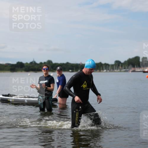21.06.2026 - Viking Triathlon Michael Strokosch http://msf.ph/oto/9820473 21.06.2026 10:59:11 Schwimmen 106, 253 meine-sportfotos.de