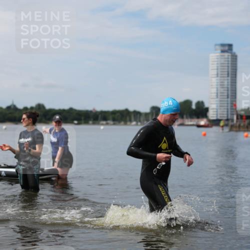 21.06.2026 - Viking Triathlon Michael Strokosch http://msf.ph/oto/9820475 21.06.2026 10:59:11 Schwimmen 106, 253 meine-sportfotos.de