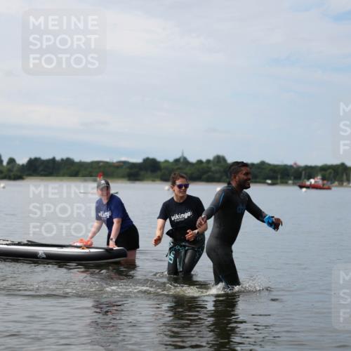 21.06.2026 - Viking Triathlon Michael Strokosch http://msf.ph/oto/9820510 21.06.2026 11:01:01 Schwimmen 71 meine-sportfotos.de