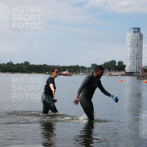 21.06.2026 - Viking Triathlon Michael Strokosch http://msf.ph/oto/9820515 21.06.2026 11:01:03 Schwimmen 71 meine-sportfotos.de