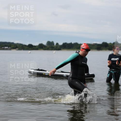 21.06.2026 - Viking Triathlon Michael Strokosch http://msf.ph/oto/9820526 21.06.2026 11:01:58 Schwimmen 646 meine-sportfotos.de