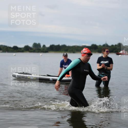 21.06.2026 - Viking Triathlon Michael Strokosch http://msf.ph/oto/9820527 21.06.2026 11:01:58 Schwimmen 646 meine-sportfotos.de