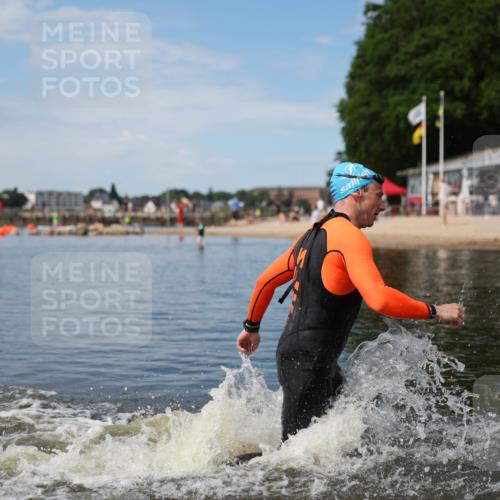21.06.2026 - Viking Triathlon Michael Strokosch http://msf.ph/oto/9820550 21.06.2026 11:02:53 Schwimmen 379 meine-sportfotos.de