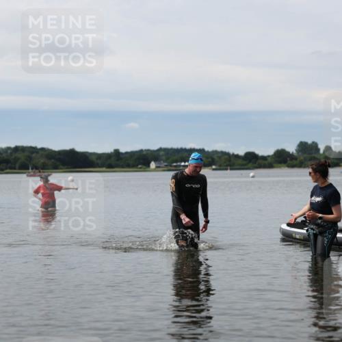 21.06.2026 - Viking Triathlon Michael Strokosch http://msf.ph/oto/9820571 21.06.2026 11:04:05 Schwimmen 421 meine-sportfotos.de