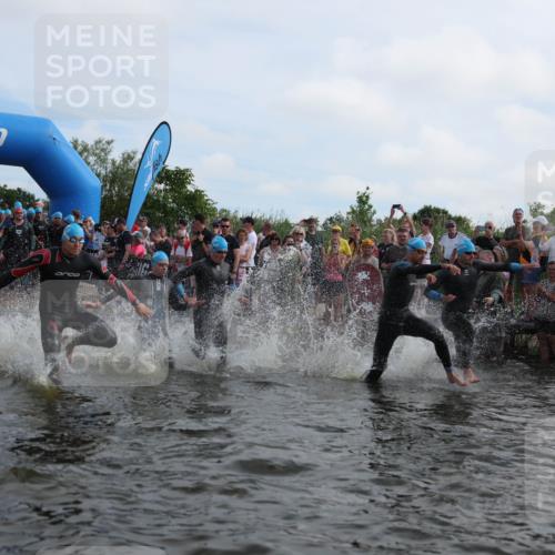 21.06.2026 - Viking Triathlon Michael Strokosch http://msf.ph/oto/9820610 21.06.2026 10:00:24 Schwimmen 1, 2, 4, 7, 8, 9, 10, 19, 21, 29, 103, 189, 517, 547, 575, 610, 637, 669 meine-sportfotos.de