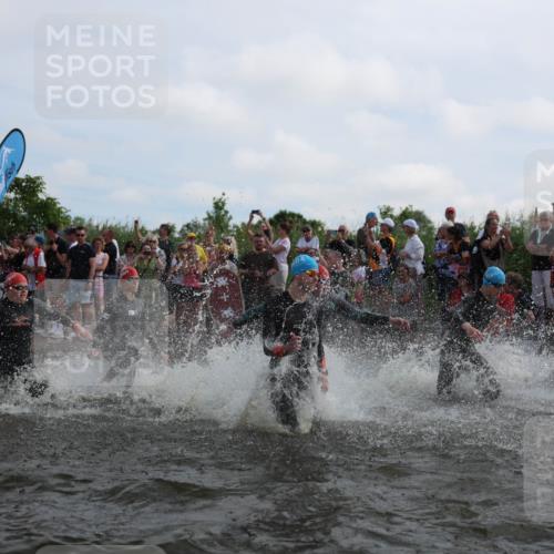 21.06.2026 - Viking Triathlon Michael Strokosch http://msf.ph/oto/9820621 21.06.2026 10:00:29 Schwimmen 1, 19, 21, 25, 31, 189, 334, 422, 474, 517, 547, 575, 610, 637, 669 meine-sportfotos.de
