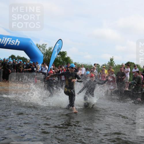 21.06.2026 - Viking Triathlon Michael Strokosch http://msf.ph/oto/9820635 21.06.2026 10:00:38 Schwimmen 25, 31, 104, 334, 422, 453, 474, 548, 610, 620, 626 meine-sportfotos.de
