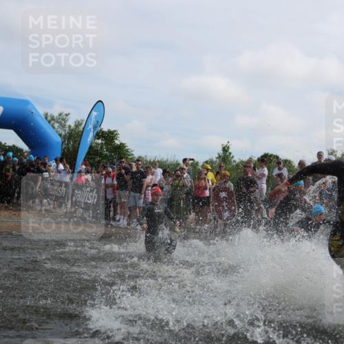 21.06.2026 - Viking Triathlon Michael Strokosch http://msf.ph/oto/9820639 21.06.2026 10:00:39 Schwimmen 25, 31, 46, 104, 334, 422, 426, 453, 474, 548, 620, 626 meine-sportfotos.de
