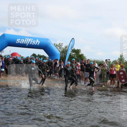 21.06.2026 - Viking Triathlon Michael Strokosch http://msf.ph/oto/9820646 21.06.2026 10:00:44 Schwimmen 46, 104, 119, 176, 371, 426, 441, 453, 466, 548, 565, 569, 620, 626, 643 meine-sportfotos.de