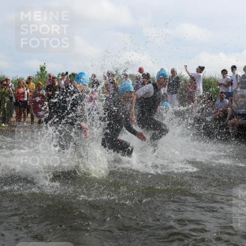 21.06.2026 - Viking Triathlon Michael Strokosch http://msf.ph/oto/9820710 21.06.2026 10:01:09 Schwimmen 5, 14, 65, 89, 169, 180, 249, 270, 280, 337, 342, 383, 447, 486, 527 meine-sportfotos.de