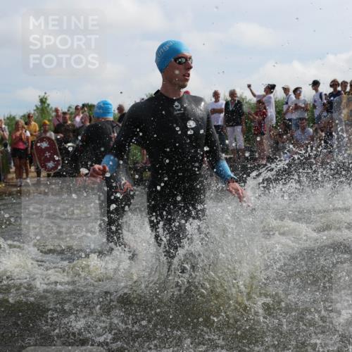21.06.2026 - Viking Triathlon Michael Strokosch http://msf.ph/oto/9820714 21.06.2026 10:01:10 Schwimmen 5, 14, 65, 89, 169, 180, 249, 270, 280, 337, 342, 383, 447, 486, 527 meine-sportfotos.de