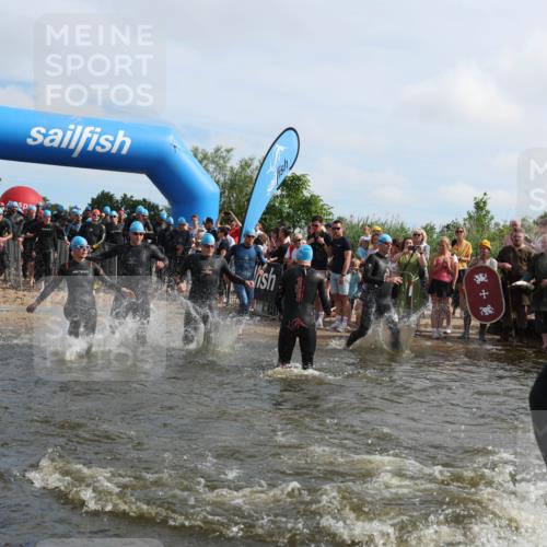 21.06.2026 - Viking Triathlon Michael Strokosch http://msf.ph/oto/9820721 21.06.2026 10:01:18 Schwimmen 18, 65, 89, 114, 131, 242, 271, 280, 447, 486 meine-sportfotos.de