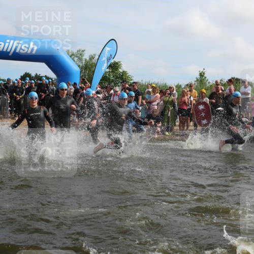 21.06.2026 - Viking Triathlon Michael Strokosch http://msf.ph/oto/9820724 21.06.2026 10:01:19 Schwimmen 18, 28, 51, 65, 89, 114, 131, 145, 242, 271, 280, 447, 486, 500, 665 meine-sportfotos.de