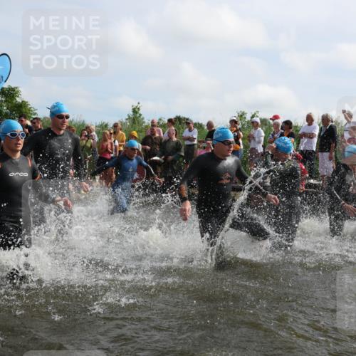 21.06.2026 - Viking Triathlon Michael Strokosch http://msf.ph/oto/9820729 21.06.2026 10:01:20 Schwimmen 18, 28, 51, 65, 89, 114, 131, 145, 242, 271, 280, 447, 486, 500, 665 meine-sportfotos.de
