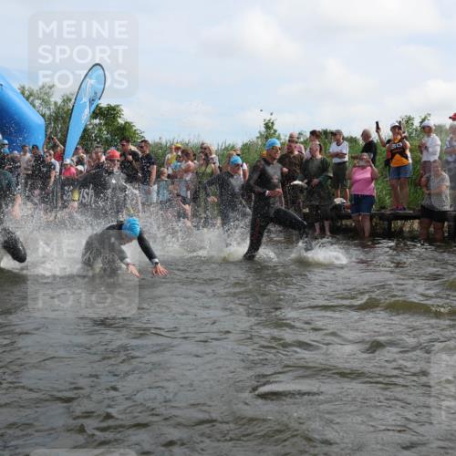 21.06.2026 - Viking Triathlon Michael Strokosch http://msf.ph/oto/9820734 21.06.2026 10:01:24 Schwimmen 13, 18, 26, 28, 51, 114, 131, 145, 242, 271, 300, 500, 568, 576, 665 meine-sportfotos.de