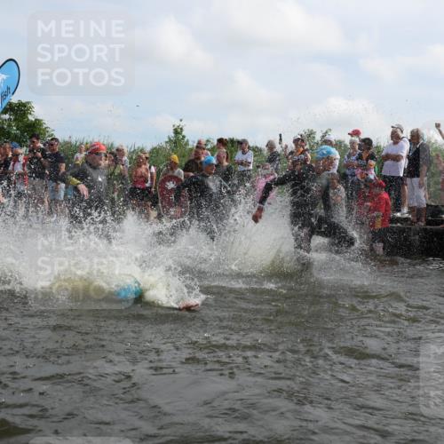 21.06.2026 - Viking Triathlon Michael Strokosch http://msf.ph/oto/9820736 21.06.2026 10:01:24 Schwimmen 13, 18, 26, 28, 51, 114, 131, 145, 242, 271, 300, 500, 568, 576, 665 meine-sportfotos.de