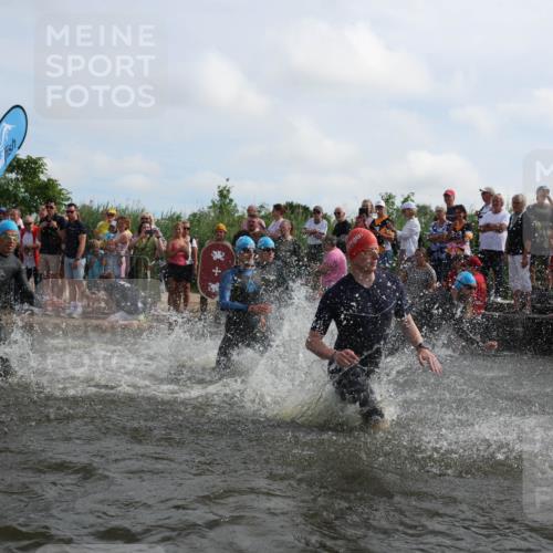 21.06.2026 - Viking Triathlon Michael Strokosch http://msf.ph/oto/9820758 21.06.2026 10:01:35 Schwimmen 13, 26, 62, 109, 113, 161, 278, 300, 311, 359, 551, 568, 576, 627, 633 meine-sportfotos.de