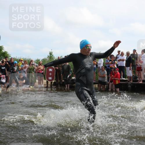 21.06.2026 - Viking Triathlon Michael Strokosch http://msf.ph/oto/9820764 21.06.2026 10:01:38 Schwimmen 13, 38, 62, 109, 113, 161, 278, 300, 311, 359, 432, 551, 627, 633 meine-sportfotos.de