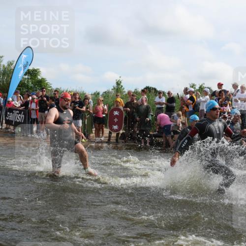 21.06.2026 - Viking Triathlon Michael Strokosch http://msf.ph/oto/9820799 21.06.2026 10:01:55 Schwimmen 30, 55, 221, 238, 265, 343, 380, 391, 394, 543, 606, 621, 644, 648, 664 meine-sportfotos.de