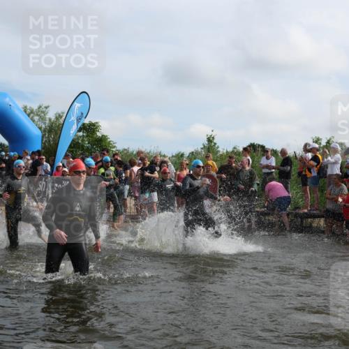 21.06.2026 - Viking Triathlon Michael Strokosch http://msf.ph/oto/9820806 21.06.2026 10:01:58 Schwimmen 30, 55, 221, 238, 265, 343, 380, 391, 394, 543, 606, 621, 644, 648, 664 meine-sportfotos.de